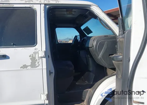 2001 Dodge Ram Van 1500 Conversion z USA, uszkodzony, nr VIN 2B6HB11Y81K556794